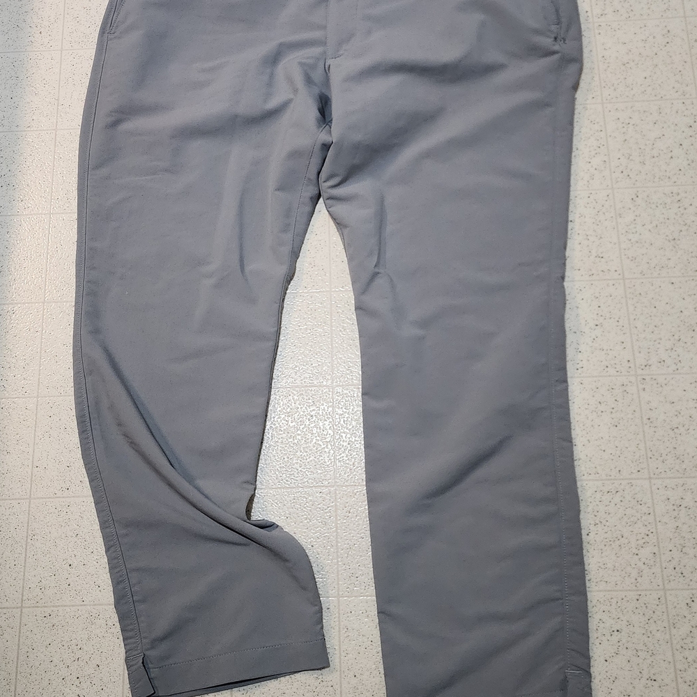 Under Armour Men's Light Gray Chinos